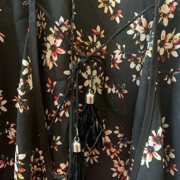 New Directions Woman - Picture 3 of 4